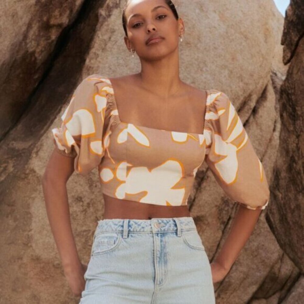 Nya Bubble Sleeve Crop Top